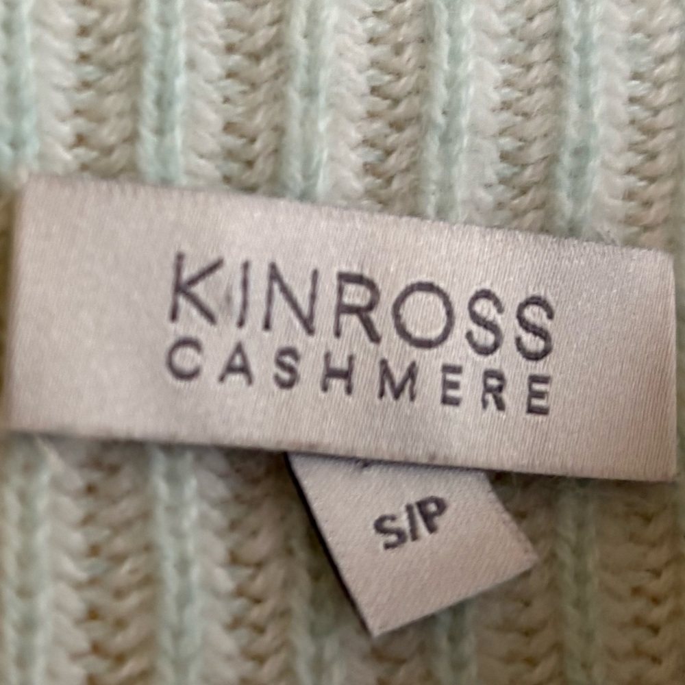 Kinross Cahmere Multi Plaited Rib Sweater. - Picture 4 of 4